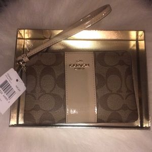 Coach Wristlet New With Tags and Box!!
